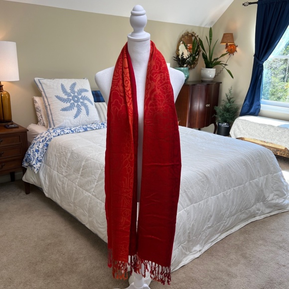 ❤️✨ 🧡 Gorgeous Red Orange Pashmina Silk Scarf ❤️✨ 🧡 - Picture 3 of 9